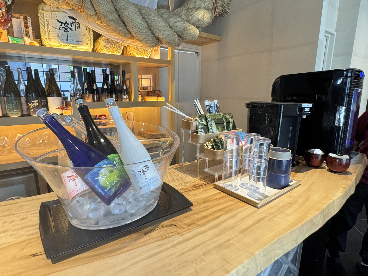 フリーフローで楽しめるお酒とソフトドリンク